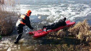 Ugniagesių gelbėtojų narų kasdienybė