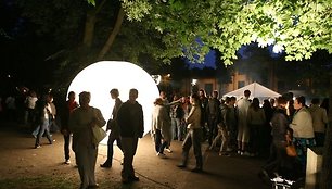 Šeštadienio vakarą kultūros projekto „Tebūnie naktis“ organizatoriai vilioja sostinėje pasigrožėti daugybe ypatingų meno projektų.