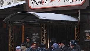 Kilus gaisrui Permės naktiniame klube daugiau nei &scaron;imtas žmonių žuvo, dar apie pusantro &scaron;imto buvo sužeisti.