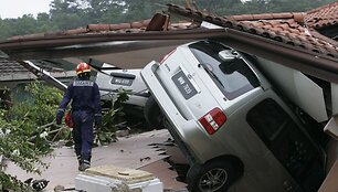 Purvo nuo&scaron;liauža Kvala Lumpūre pražudė tris žmones