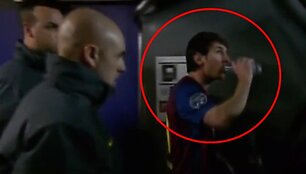 Lionelis Messi prieį penkių įvarčių &scaron;ou i&scaron;gėrė aspirino.