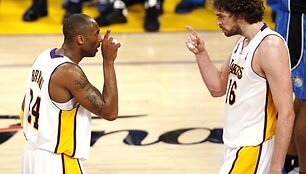 Kobe Bryantas džiaugiasi kartu su Pau Gasoliu