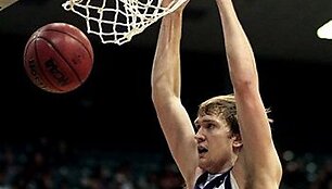 Paskutinį sezoną NCAA lygoje M.Kingsley buvo i&scaron;rinktas geriausiu Southland konferencijos ir naudingiausiu konferencijos finalo krep&scaron;ininku