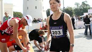 Moterų grupėje maratono distanciją pirmoji įveikė Vilija Dama&scaron;ickienė