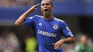13-11. Londono „Chelsea“ gynėjas 28 metų anglas Ashley Cole'as – 52,5 mln. Lt