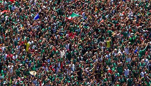 Futbolo sirgaliai &bdquo;Azteca&ldquo; stadione