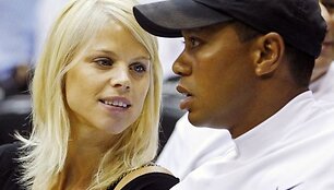 Elin Nordegren ir T.Woodsas susituokė 2004 metais