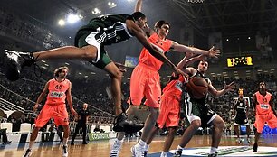 &bdquo;Barcelona&ldquo; (rožinė apranga) krep&scaron;ininkai užtrenkė &bdquo;Panathinaikos&ldquo; klubui duris į kitą etapą