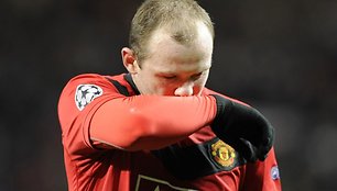 W.Rooney neįtikėtinai greito pasveikimo po traumos patekti į pusfinalį „Manchester United“ neužteko