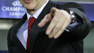 A.Wengeras &bdquo;Arsenal&ldquo; vadovaus iki 2014 metų vasaros