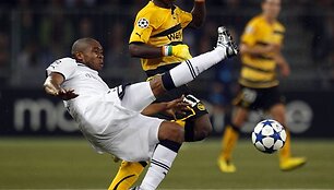 &bdquo;Tottenham&ldquo; futbolininkams (balta apranga) vos pavyko i&scaron;vengti pažeminimo &Scaron;veicarijoje
