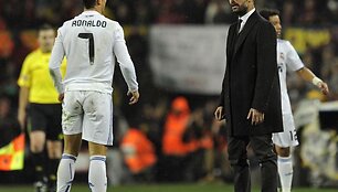 Pepas Guardiola (de&scaron;inėje) triumfavo.
