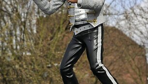 Michaelo Jacksono skulptūra prie &bdquo;Craven Cottage&ldquo; futbolo stadiono Londone.