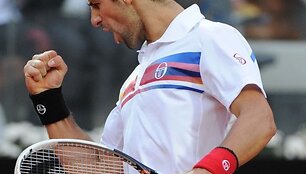 Novakas Džokovičius i&scaron;kovojo 37 pergalę &scaron;iemet.
