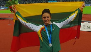 Šeštadienį sidabro medalį Lietuvai pelnė septynkovininkė Viktorija Žemaitytė.