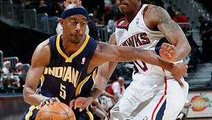 T.J.Fordas (kairėje) NBA lygoje rungtyniauja nuo 2003 metų.
