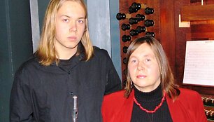 Jūratė Landsbergytė su sūnumi fleitinininku Vytautu O&scaron;kiniu.