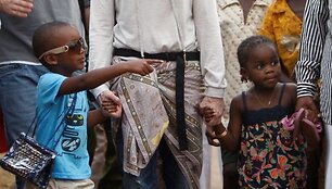 Madonna su įvaikiais i&scaron; Malavio &ndash; Davidu Banda ir Mercy James
