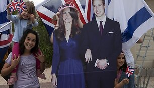 Didžiosios Britanijos princo Williamo ir jo i&scaron;rinktosios Kate Middleton figūros