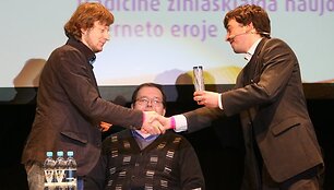 Rinkimuose &bdquo;15min&ldquo; buvo įvertinti už inovatyvumą. Apdovanojimą atsiėmė &bdquo;15min&ldquo; generalinis direktorius T.Balžekas.