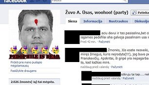 Minėtos grupės pagrindinė nuotrauka &ndash; A.Ūso veidas su raudonu ta&scaron;ku kaktoje, o apačioje &ndash; priera&scaron;as &bdquo;Pedophile is dead&ldquo; (liet. pedofilas mirė).