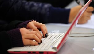 Saugumo ekspertai pataria naudoti bent 12 simbolių slaptažodžius. 