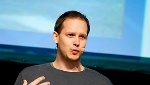 Vienas iš „The Pirate Bay“ įkūrėjų Peter Sunde konferencijoje „Login 2011“ Vilniuje