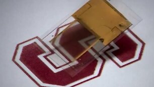 Stanfordo universiteto mokslininkai sukūrė permatomą elementą.