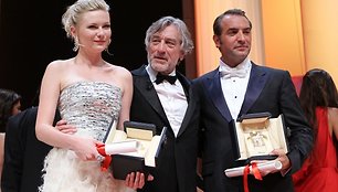 2011-ųjų Kanų kino festivalyje geriausia aktore pripažinta Kirsten Dunst, komisijos pirmininkas Robertas De Niro ir geriausiu aktoriumi paskelbtas Jeanas Dujardinas.