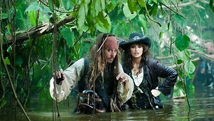 „Karibų jūros piratai: ant keistų bangų“ žvaigždės – Johnny Deppas ir Penelope Cruz.