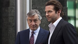 Trileryje „Šalutinis efektas“ žiūrovai išvys Bradley Cooperį ir Robertą De Niro.