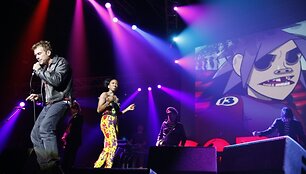 Damonas Albarnas su grupe &bdquo;Gorillaz&ldquo; 2010-aisiais Paryžiuje