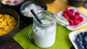 7 idėjos, kur skaniai panaudoti kokosų pieną, ir receptai