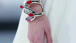 Raf Simons 2015 m. pavasario-vasaros kolekcijos modelis