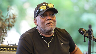 Nemokamas Carlos Johson koncertas