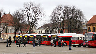 Nauji autobusai