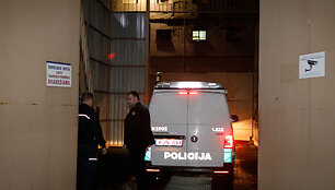 Policijos ma&scaron;ina tardymo izoliatoriaus kieme
