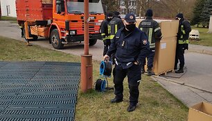 Palapinės prie Kauno klinikinės ligoninės