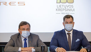 Spaudos konferencijos akimirkos