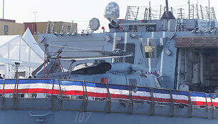 Jungtinių Amerikos Valstijų karinis laivas USS &bdquo;Gravely&ldquo;