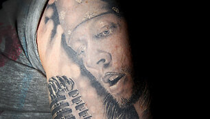 &bdquo;Guns N'Roses&ldquo; tatuiruotė