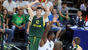K&scaron;i&scaron;tofas Lavrinovičius