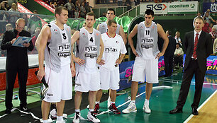 Baltijos krep&scaron;inio lygos (BBL) taurės turnyro finale kovoja Kauno &bdquo;Žalgiris&ldquo; ir Vilniaus &bdquo;Lietuvos rytas&ldquo;.