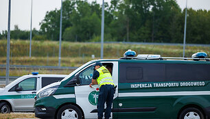Automobilių patikra prie Lenkijos sienos