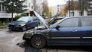 Sudegę automobiliai Kaune