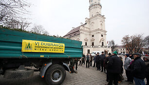 Eglių &scaron;akų dalinimo akcija