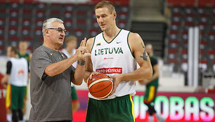 Jonas Kazlauskas ir Robertas Javtokas
