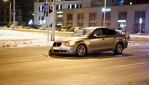BMW automobilių avarija