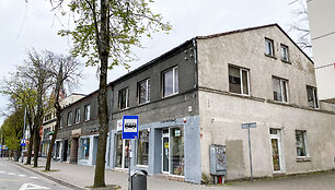 Brolių Motelio ir Ger&scaron;onų Kanų gintaro dirbtuvės tarpukariu garsino Lietuvos amatininkus visame pasaulyje. Jos buvo &scaron;iame name.