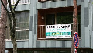 Ne tik Palanga, bet ir kiti pajūrio kurortai pilni pana&scaron;ių skelbimų.